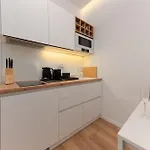 Senzen Pensión 3*