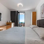 Senzen 3*