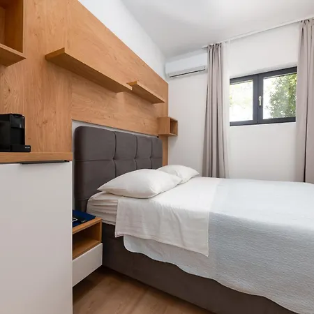 Senzen Guest house Baska Voda