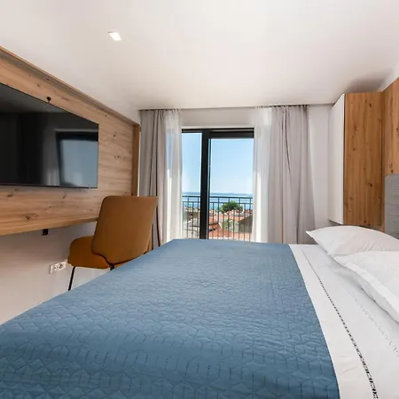 Senzen Guest house *
